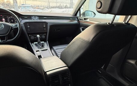 Volkswagen Passat B8 рестайлинг, 2019 год, 2 160 000 рублей, 8 фотография