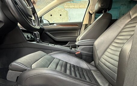 Volkswagen Passat B8 рестайлинг, 2019 год, 2 160 000 рублей, 6 фотография