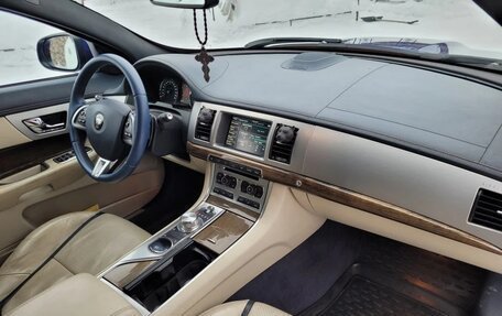 Jaguar XF I рестайлинг, 2014 год, 1 150 000 рублей, 29 фотография