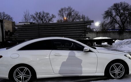 Mercedes-Benz E-Класс, 2013 год, 2 150 000 рублей, 6 фотография