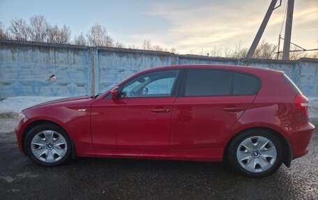 BMW 1 серия, 2011 год, 900 000 рублей, 10 фотография