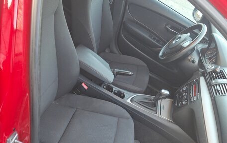 BMW 1 серия, 2011 год, 900 000 рублей, 13 фотография