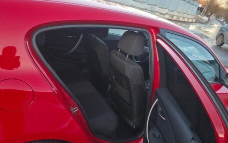 BMW 1 серия, 2011 год, 900 000 рублей, 21 фотография