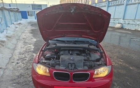 BMW 1 серия, 2011 год, 900 000 рублей, 23 фотография