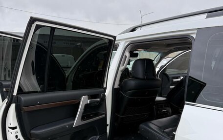 Toyota Land Cruiser 200, 2015 год, 6 000 000 рублей, 14 фотография