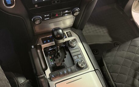 Toyota Land Cruiser 200, 2015 год, 6 000 000 рублей, 29 фотография