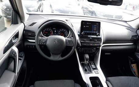 Mitsubishi Eclipse Cross, 2023 год, 2 000 000 рублей, 8 фотография