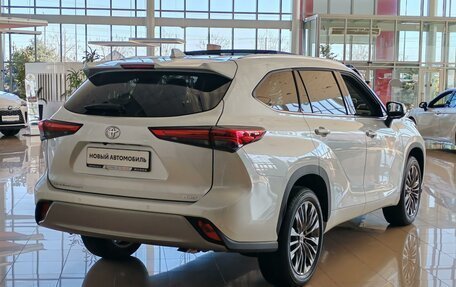 Toyota Highlander, 2025 год, 6 300 000 рублей, 5 фотография