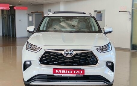 Toyota Highlander, 2025 год, 6 300 000 рублей, 2 фотография