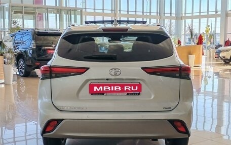 Toyota Highlander, 2025 год, 6 300 000 рублей, 6 фотография