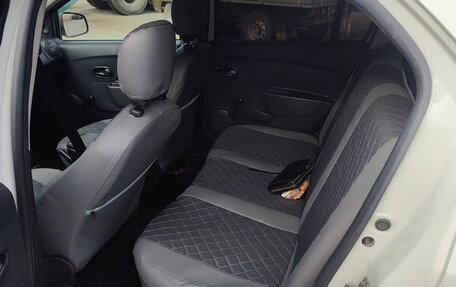 Renault Logan II, 2017 год, 430 000 рублей, 5 фотография