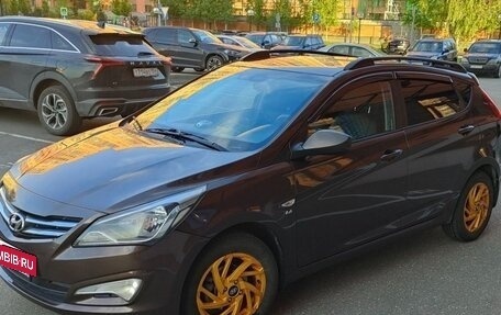 Hyundai Solaris II рестайлинг, 2015 год, 990 000 рублей, 2 фотография