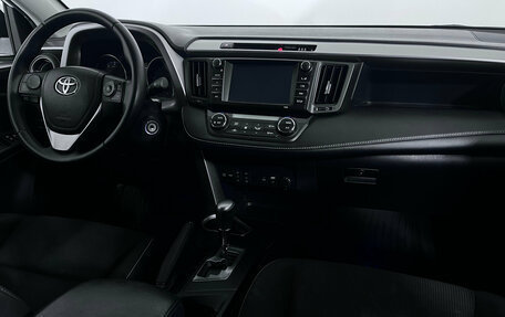 Toyota RAV4, 2017 год, 2 593 000 рублей, 10 фотография