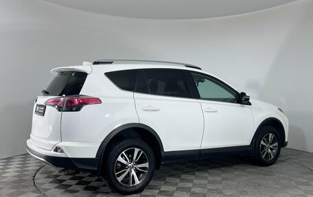 Toyota RAV4, 2017 год, 2 593 000 рублей, 7 фотография