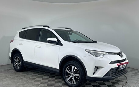 Toyota RAV4, 2017 год, 2 593 000 рублей, 3 фотография