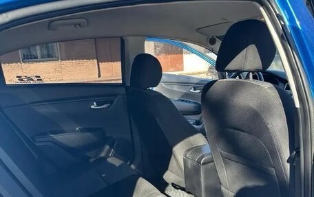 KIA Rio IV, 2017 год, 1 165 000 рублей, 10 фотография