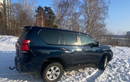 Toyota Land Cruiser Prado 150 рестайлинг 2, 2019 год, 4 650 000 рублей, 4 фотография