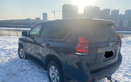 Toyota Land Cruiser Prado 150 рестайлинг 2, 2019 год, 4 650 000 рублей, 6 фотография