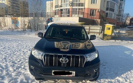 Toyota Land Cruiser Prado 150 рестайлинг 2, 2019 год, 4 650 000 рублей, 2 фотография