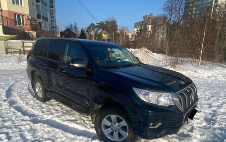 Toyota Land Cruiser Prado 150 рестайлинг 2, 2019 год, 4 650 000 рублей, 3 фотография