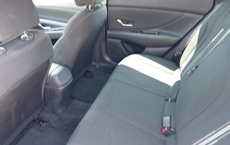 Hyundai Elantra, 2022 год, 1 900 000 рублей, 6 фотография