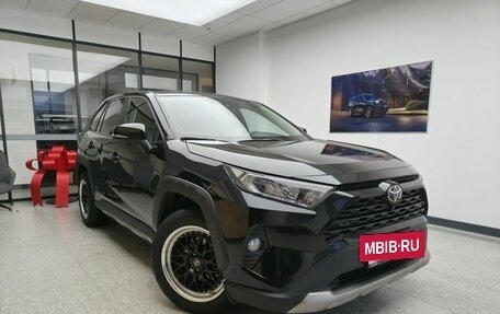 Toyota RAV4, 2022 год, 3 550 000 рублей, 3 фотография