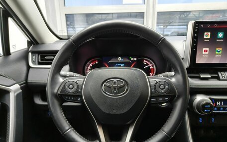 Toyota RAV4, 2022 год, 3 550 000 рублей, 9 фотография