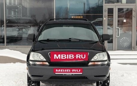 Lexus RX IV рестайлинг, 2001 год, 920 000 рублей, 2 фотография