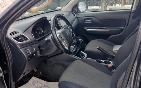 Mitsubishi L200 IV рестайлинг, 2021 год, 2 470 000 рублей, 8 фотография