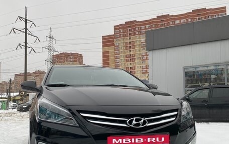 Hyundai Solaris II рестайлинг, 2015 год, 1 230 000 рублей, 5 фотография
