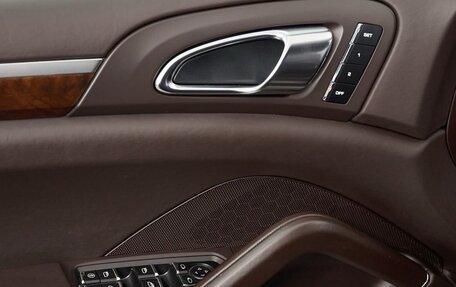 Porsche Cayenne III, 2011 год, 2 499 000 рублей, 15 фотография