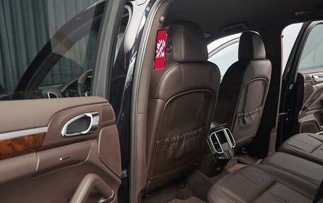 Porsche Cayenne III, 2011 год, 2 499 000 рублей, 26 фотография