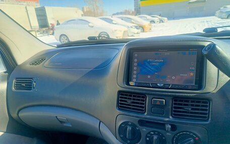 Toyota Raum I, 2002 год, 430 000 рублей, 6 фотография