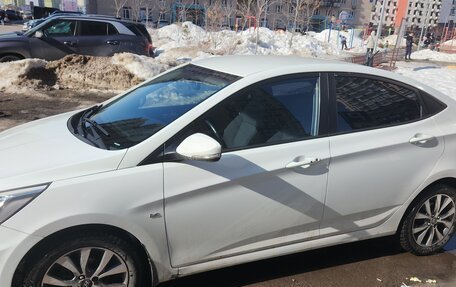 Hyundai Solaris II рестайлинг, 2013 год, 900 000 рублей, 9 фотография