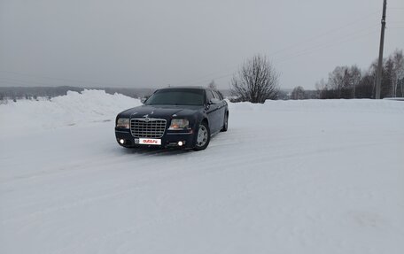 Chrysler 300C II, 2004 год, 900 000 рублей, 6 фотография