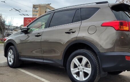 Toyota RAV4, 2014 год, 1 810 000 рублей, 3 фотография
