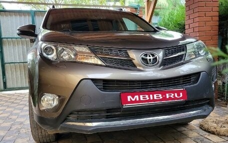 Toyota RAV4, 2014 год, 1 810 000 рублей, 4 фотография