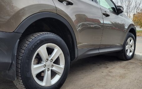 Toyota RAV4, 2014 год, 1 810 000 рублей, 11 фотография