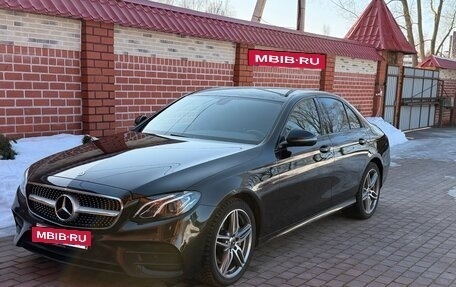 Mercedes-Benz E-Класс, 2020 год, 3 200 000 рублей, 21 фотография