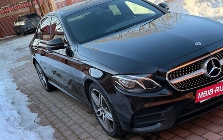 Mercedes-Benz E-Класс, 2020 год, 3 200 000 рублей, 26 фотография
