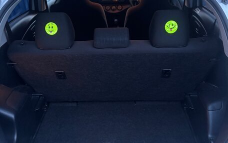 Toyota Vitz, 2019 год, 1 070 000 рублей, 11 фотография