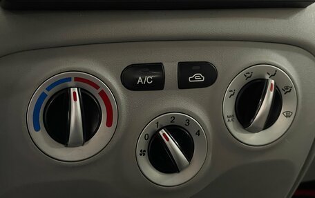 Hyundai Verna II, 2006 год, 599 000 рублей, 13 фотография