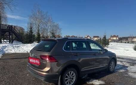 Volkswagen Tiguan II, 2018 год, 2 050 000 рублей, 4 фотография