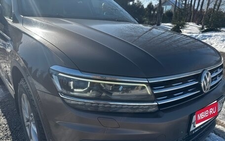 Volkswagen Tiguan II, 2018 год, 2 050 000 рублей, 1 фотография