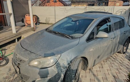 Opel Astra J, 2010 год, 420 000 рублей, 3 фотография