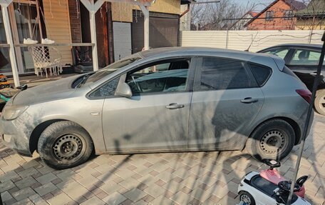 Opel Astra J, 2010 год, 420 000 рублей, 8 фотография