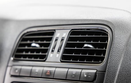 Volkswagen Polo VI (EU Market), 2016 год, 778 000 рублей, 25 фотография