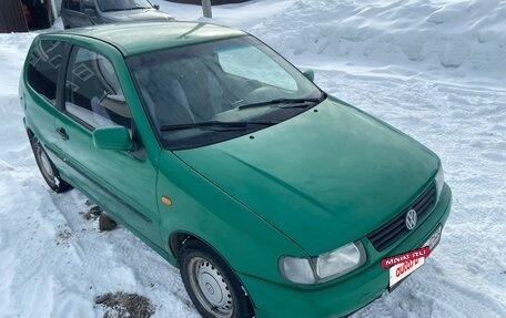Volkswagen Polo III рестайлинг, 1998 год, 150 000 рублей, 2 фотография