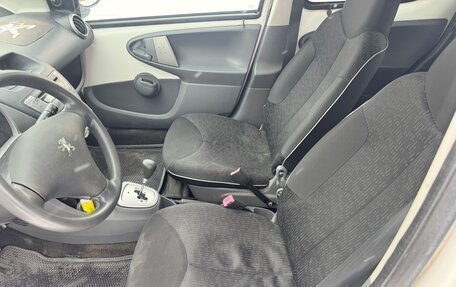 Peugeot 107 I рестайлинг, 2010 год, 280 000 рублей, 11 фотография