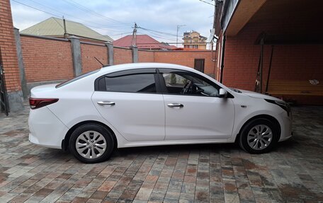 KIA Rio IV, 2021 год, 1 280 000 рублей, 3 фотография